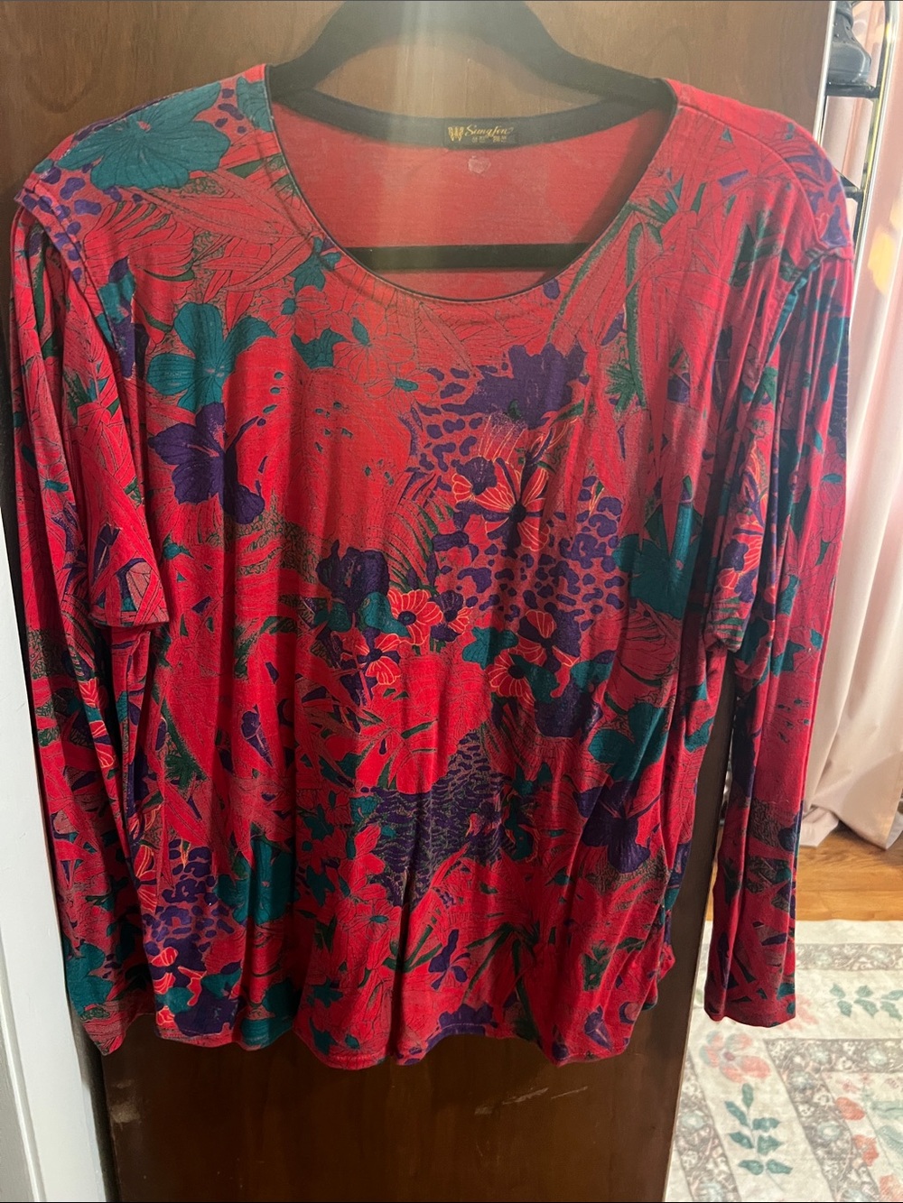 Sung Jin Red Floral Long-Sleeve Scoop Neck Tee